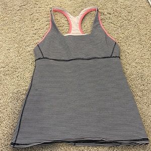Lululemon racer back tank. Size 6.